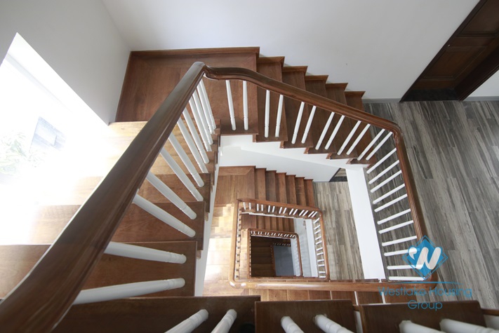 Villa with 4 bedrooms for rent in Vinhome  Riverside Long Bien, Hanoi.